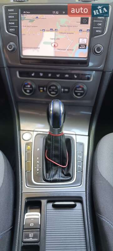 Хетчбек Volkswagen e-Golf 2014 в Житомирі