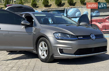 Хэтчбек Volkswagen e-Golf 2015 в Дрогобыче