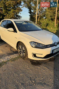 Хэтчбек Volkswagen e-Golf 2014 в Черкассах