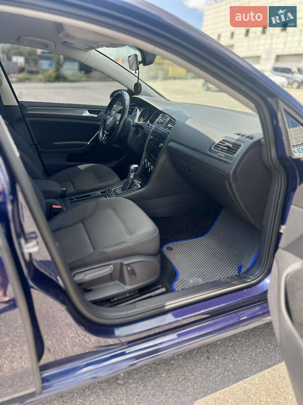 Хетчбек Volkswagen e-Golf 2019 в Харкові