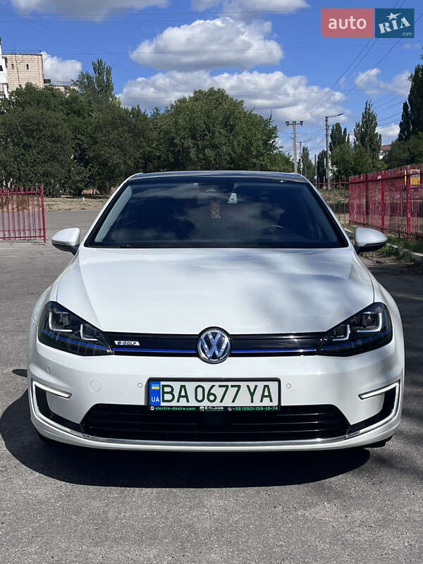 Хетчбек Volkswagen e-Golf 2014 в Кропивницькому фото 2 Хетчбек Volkswagen e-Golf 2014 в Кропивницькому