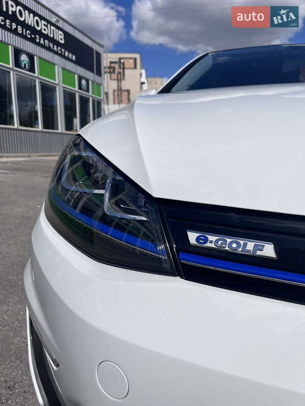 Хетчбек Volkswagen e-Golf 2014 в Кропивницькому фото 6 Хетчбек Volkswagen e-Golf 2014 в Кропивницькому