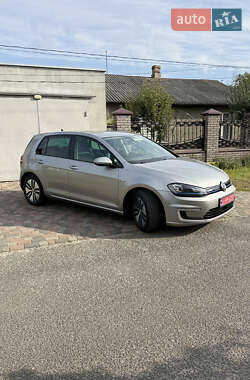 Хэтчбек Volkswagen e-Golf 2015 в Луцке