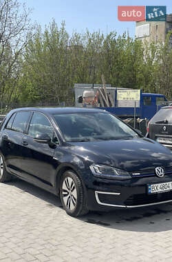Хэтчбек Volkswagen e-Golf 2016 в Каменец-Подольском