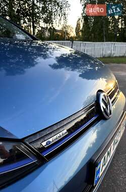 Хэтчбек Volkswagen e-Golf 2014 в Житомире