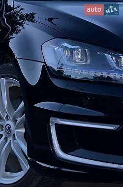 Хэтчбек Volkswagen e-Golf 2014 в Ивано-Франковске