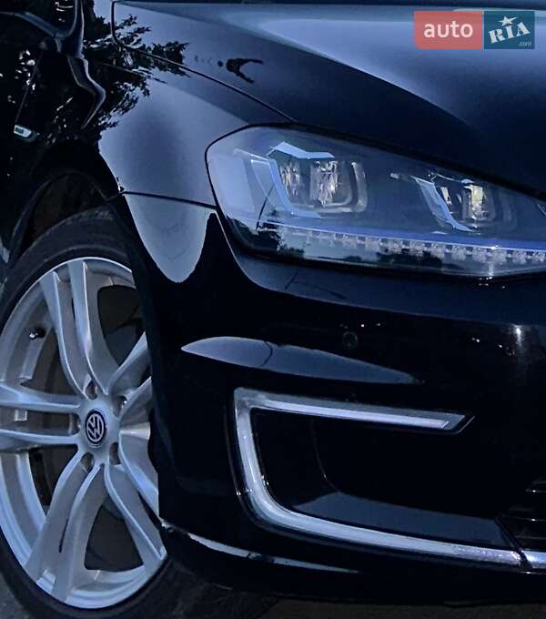 Volkswagen e-Golf 2014