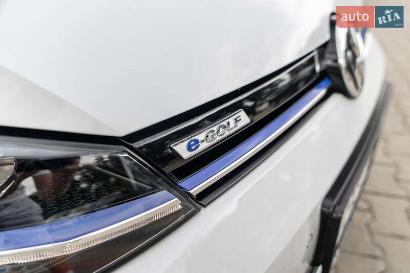 Хэтчбек Volkswagen e-Golf 2018 в Львове фото 28 Хэтчбек Volkswagen e-Golf 2018 в Львове