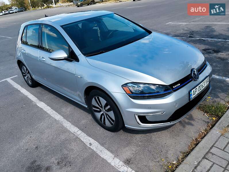 Хэтчбек Volkswagen e-Golf 2015 в Запорожье фото 4 Хэтчбек Volkswagen e-Golf 2015 в Запорожье