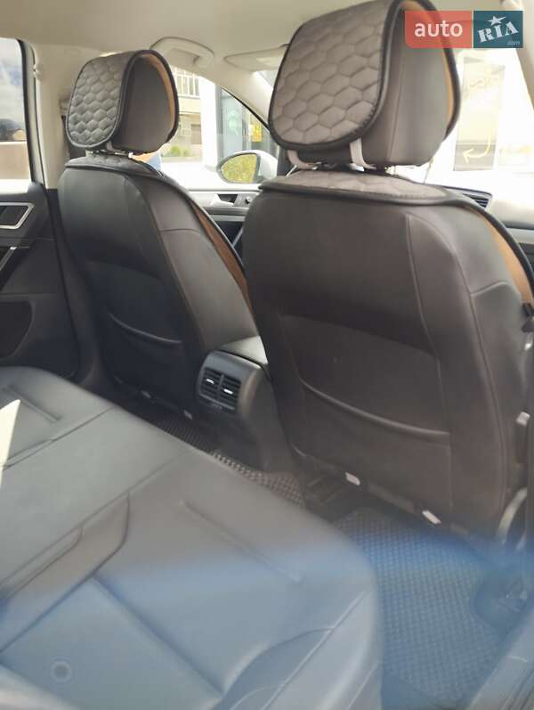 Хэтчбек Volkswagen e-Golf 2015 в Запорожье фото 7 Хэтчбек Volkswagen e-Golf 2015 в Запорожье