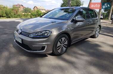 Хэтчбек Volkswagen e-Golf 2015 в Виннице
