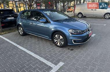 Хэтчбек Volkswagen e-Golf 2015 в Ровно