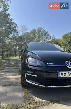 Хетчбек Volkswagen e-Golf 2015 в Харкові