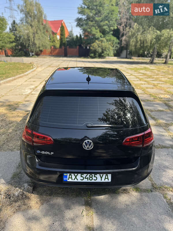 Хетчбек Volkswagen e-Golf 2015 в Харкові фото 17 Хетчбек Volkswagen e-Golf 2015 в Харкові