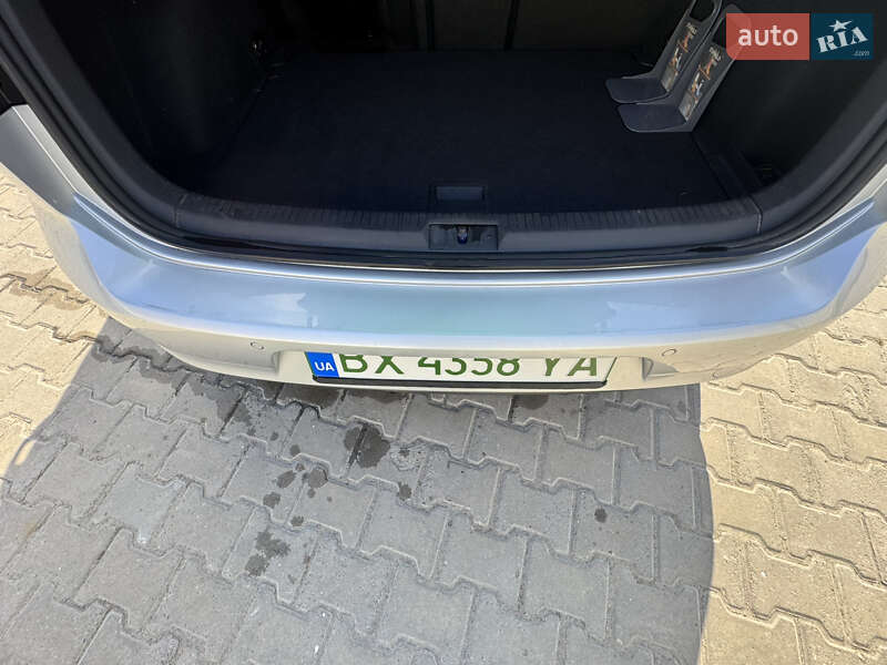 Хетчбек Volkswagen e-Golf 2014 в Хмельницькому