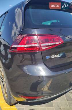 Хэтчбек Volkswagen e-Golf 2015 в Запорожье