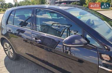 Хэтчбек Volkswagen e-Golf 2015 в Запорожье