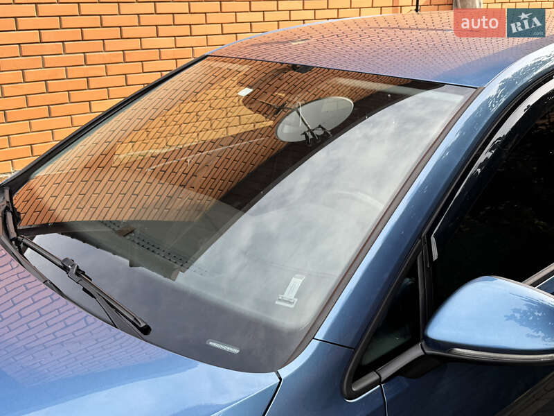 Хетчбек Volkswagen e-Golf 2014 в Вінниці