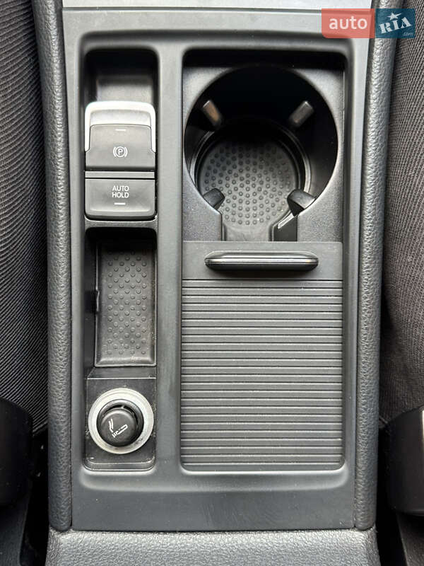 Хетчбек Volkswagen e-Golf 2014 в Вінниці