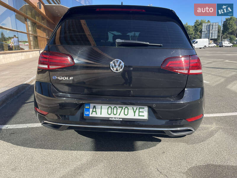 Хетчбек Volkswagen e-Golf 2018 в Ірпені