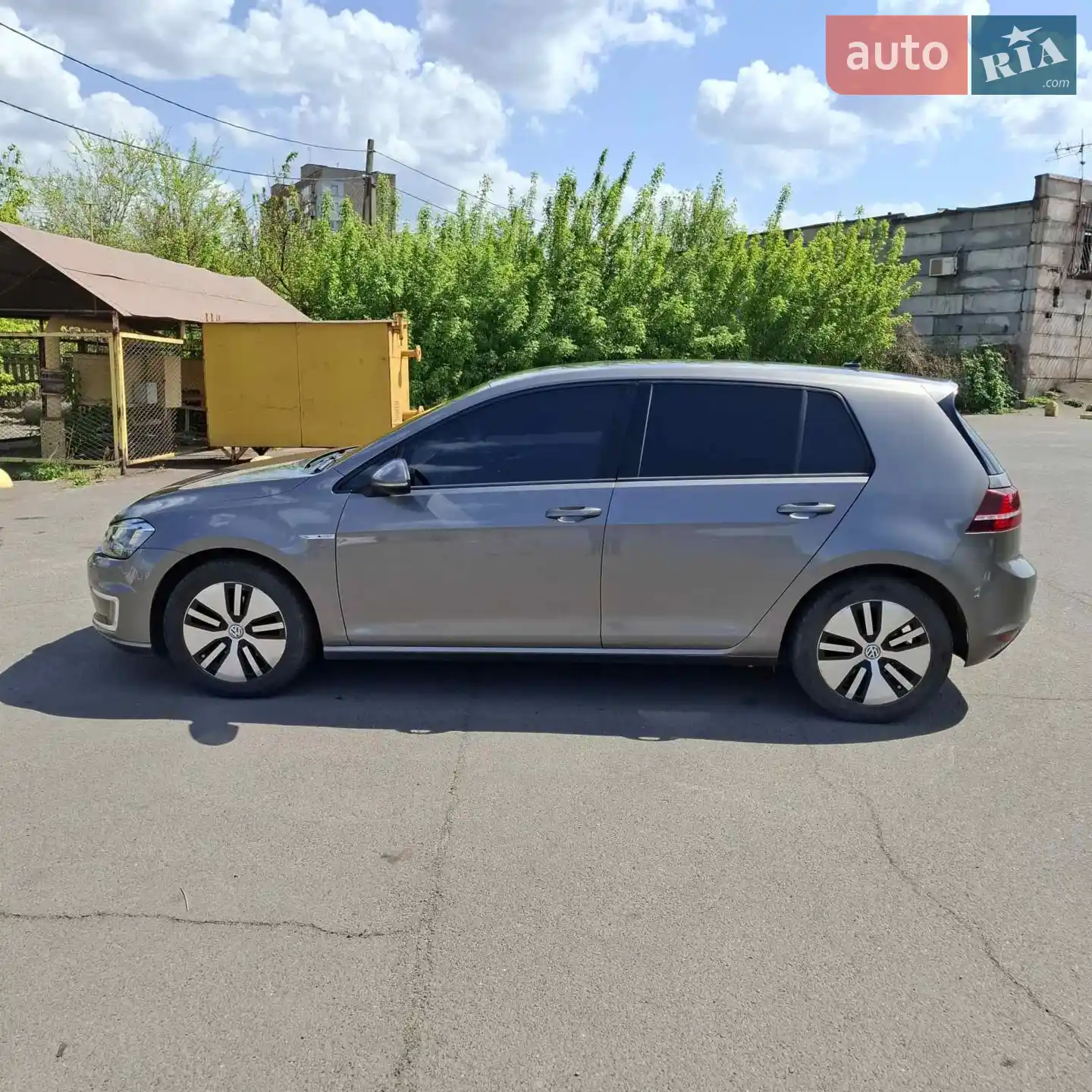 2016 Volkswagen Golf - мініатюра 2