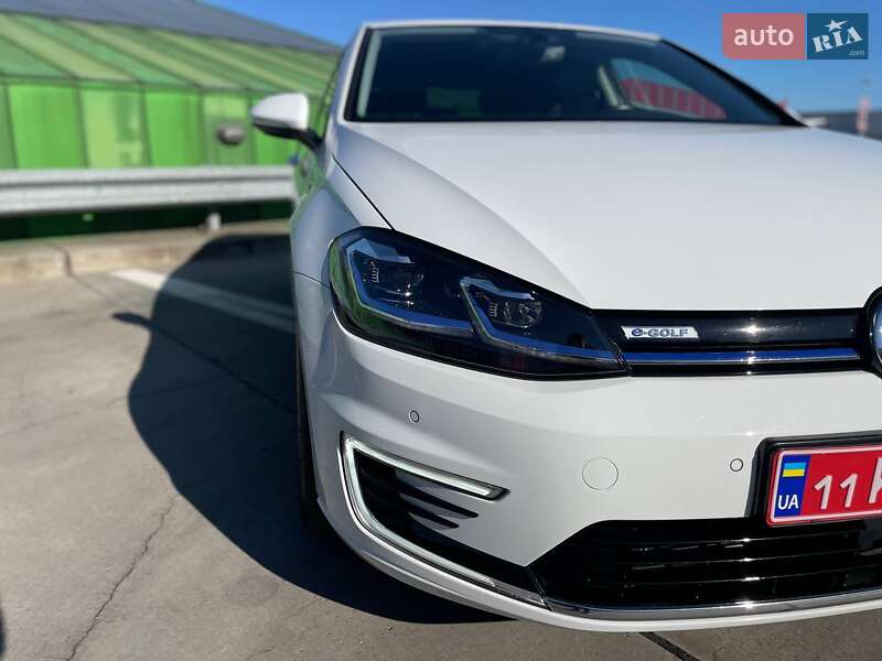 Хетчбек Volkswagen e-Golf 2020 в Києві