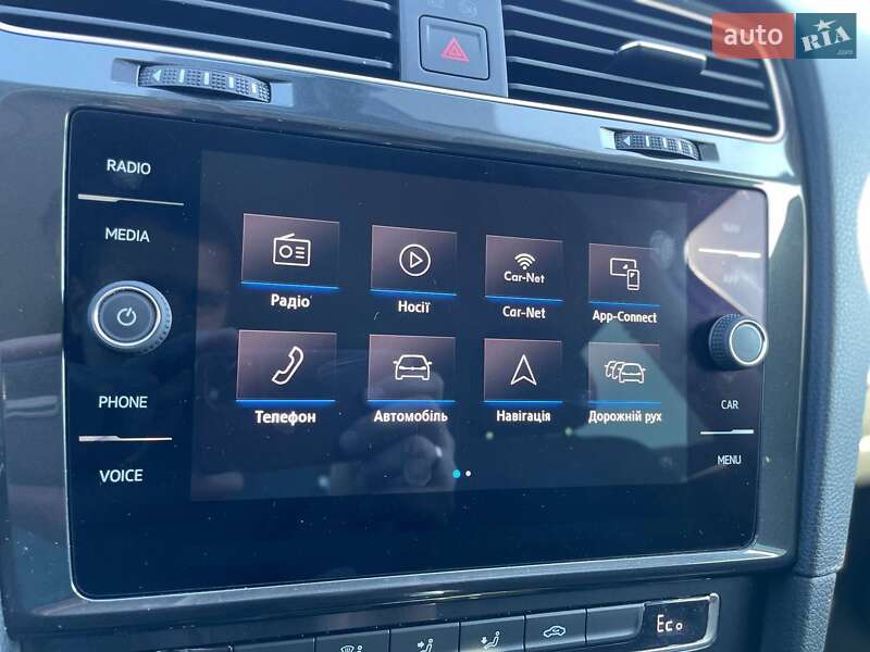 Хетчбек Volkswagen e-Golf 2020 в Києві