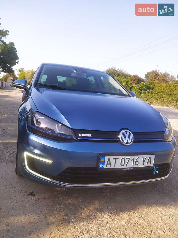 Хетчбек Volkswagen e-Golf 2014 в Івано-Франківську