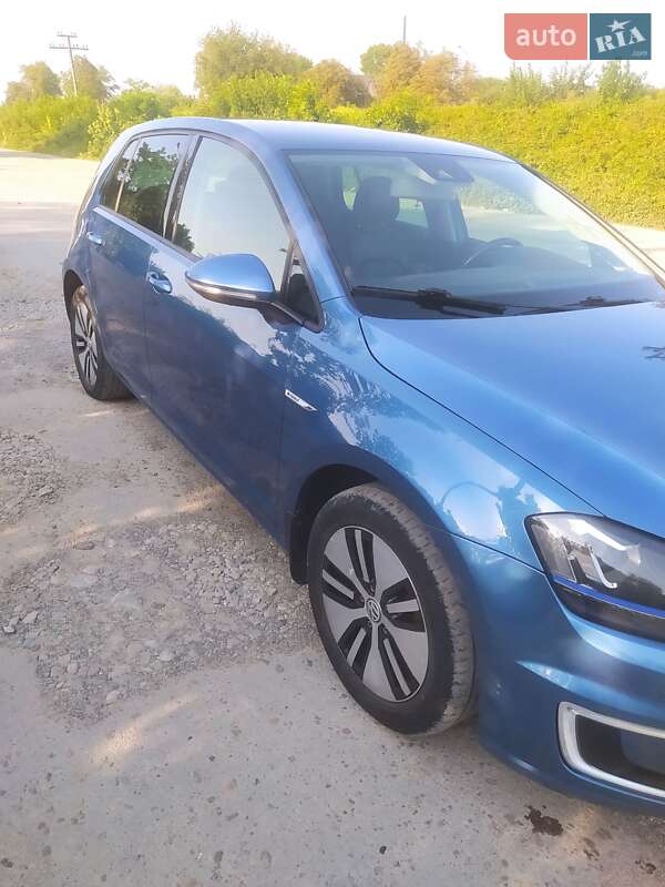 Хетчбек Volkswagen e-Golf 2014 в Івано-Франківську