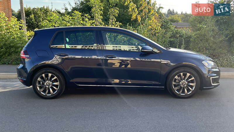 Хэтчбек Volkswagen e-Golf 2014 в Виннице