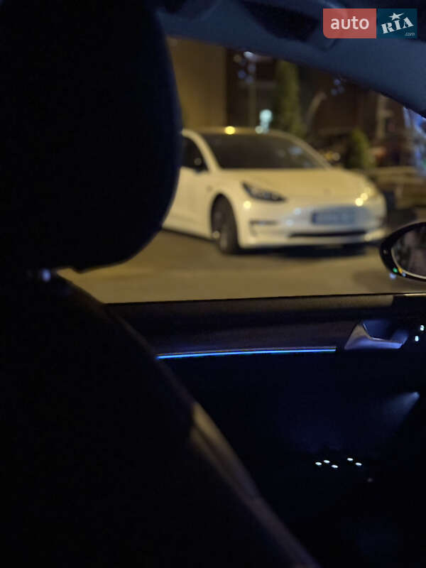 Хетчбек Volkswagen e-Golf 2018 в Києві фото 27 Хетчбек Volkswagen e-Golf 2018 в Києві