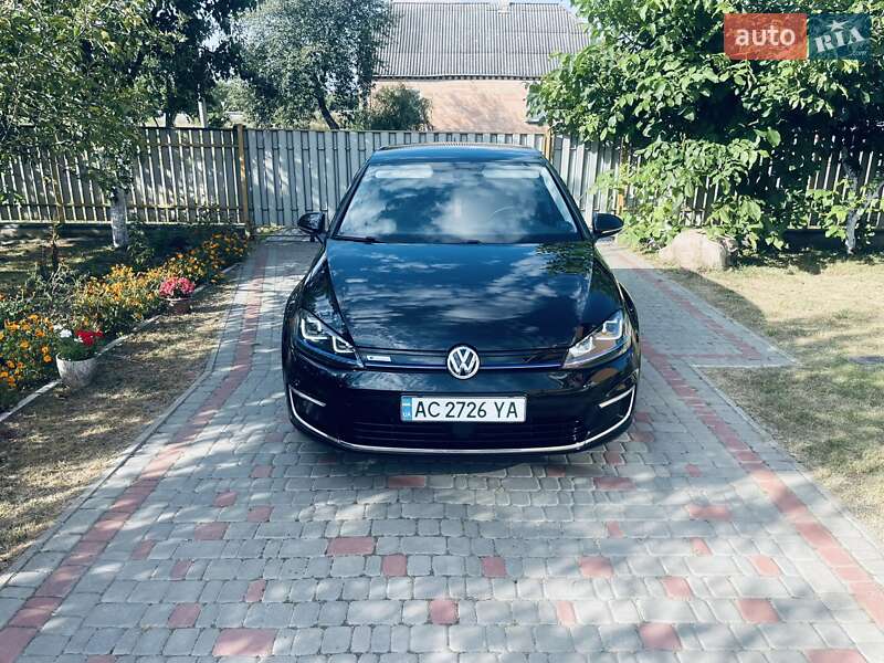 Хэтчбек Volkswagen e-Golf 2014 в Любомле фото 18 Хэтчбек Volkswagen e-Golf 2014 в Любомле