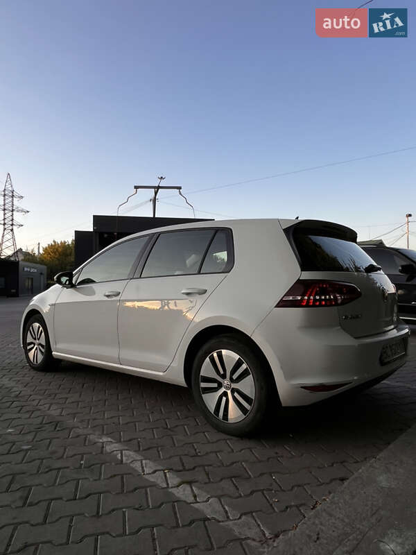 Хетчбек Volkswagen e-Golf 2014 в Львові