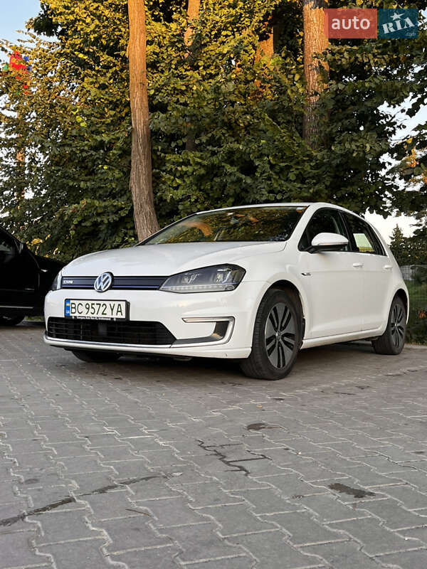 Хетчбек Volkswagen e-Golf 2014 в Львові