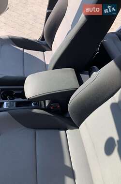 Хетчбек Volkswagen e-Golf 2016 в Умані