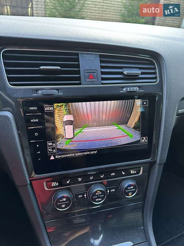 Хэтчбек Volkswagen e-Golf 2018 в Киеве фото 19 Хэтчбек Volkswagen e-Golf 2018 в Киеве