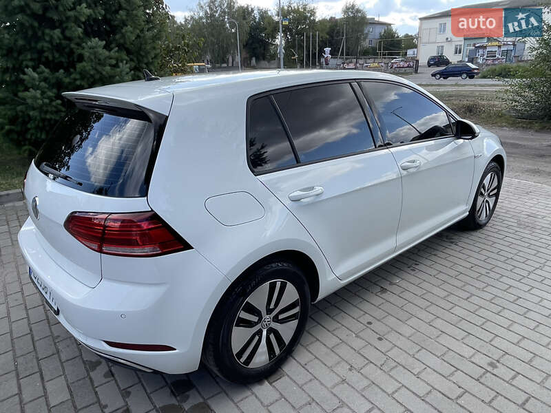 Хетчбек Volkswagen e-Golf 2020 в Павлограді