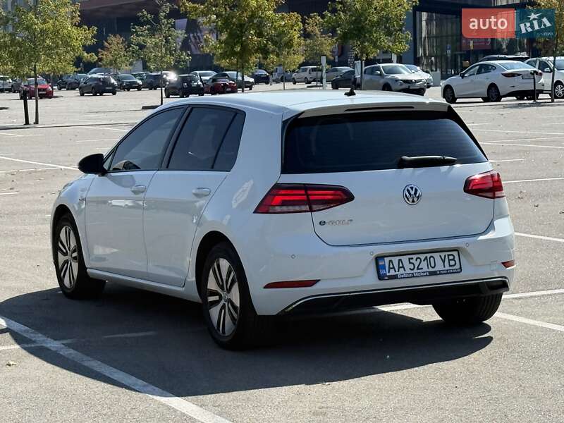 Хетчбек Volkswagen e-Golf 2019 в Києві