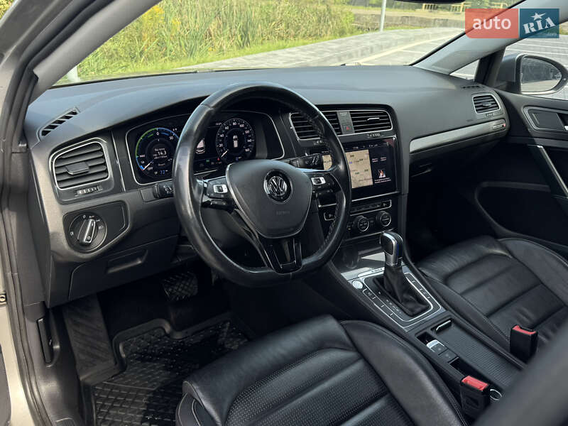 Хетчбек Volkswagen e-Golf 2019 в Самборі