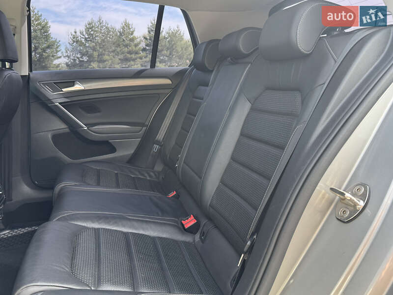 Хетчбек Volkswagen e-Golf 2019 в Самборі