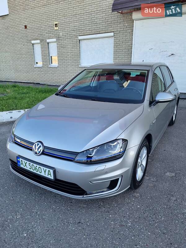 Хетчбек Volkswagen e-Golf 2016 в Харкові