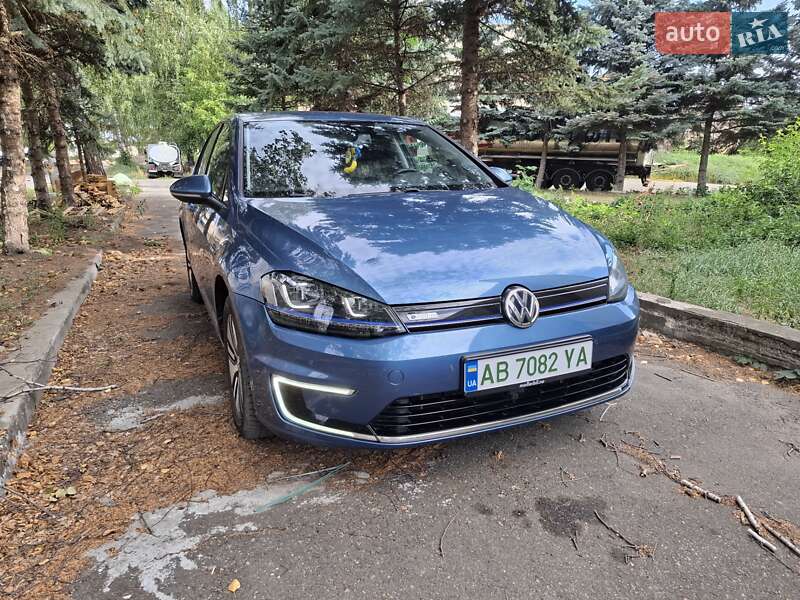 Volkswagen e-Golf 2014