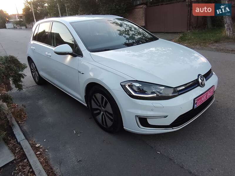 Хетчбек Volkswagen e-Golf 2017 в Кривому Розі