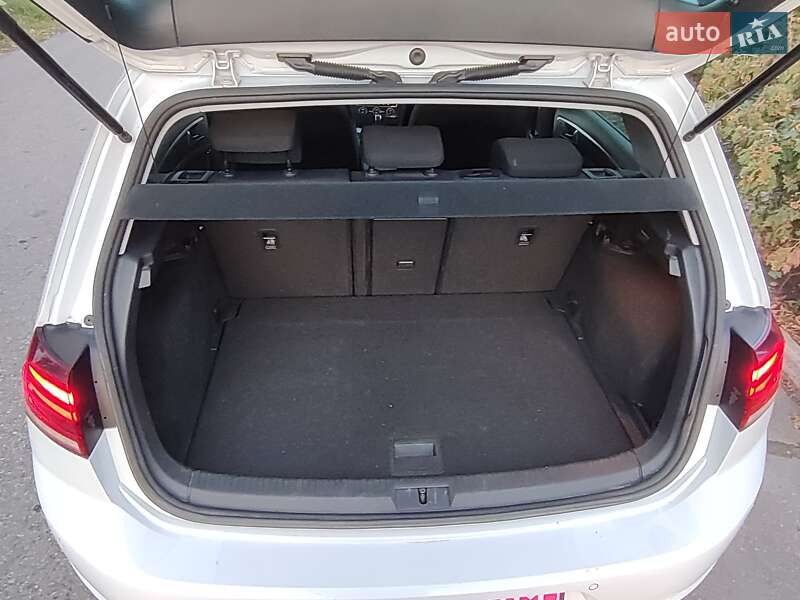 Хетчбек Volkswagen e-Golf 2017 в Кривому Розі