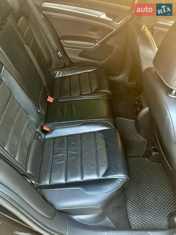 Хэтчбек Volkswagen e-Golf 2019 в Сваляве