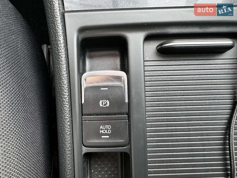 Хетчбек Volkswagen e-Golf 2017 в Миронівці