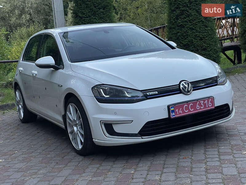 Хетчбек Volkswagen e-Golf 2015 в Львові фото 2 Хетчбек Volkswagen e-Golf 2015 в Львові
