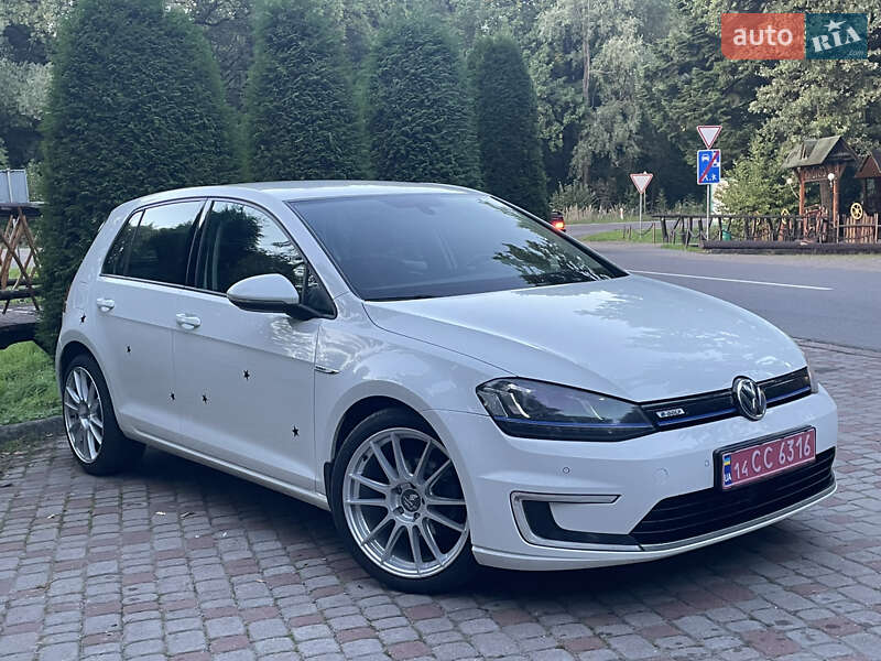 Хетчбек Volkswagen e-Golf 2015 в Львові фото 14 Хетчбек Volkswagen e-Golf 2015 в Львові