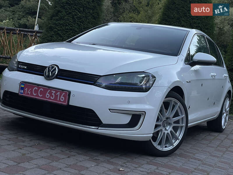 Volkswagen e-Golf 2015