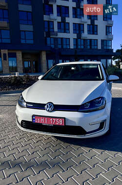 Хэтчбек Volkswagen e-Golf 2014 в Кропивницком